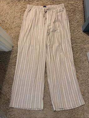 GAP Women’s Tan Pinstripe Drawstring Chinos